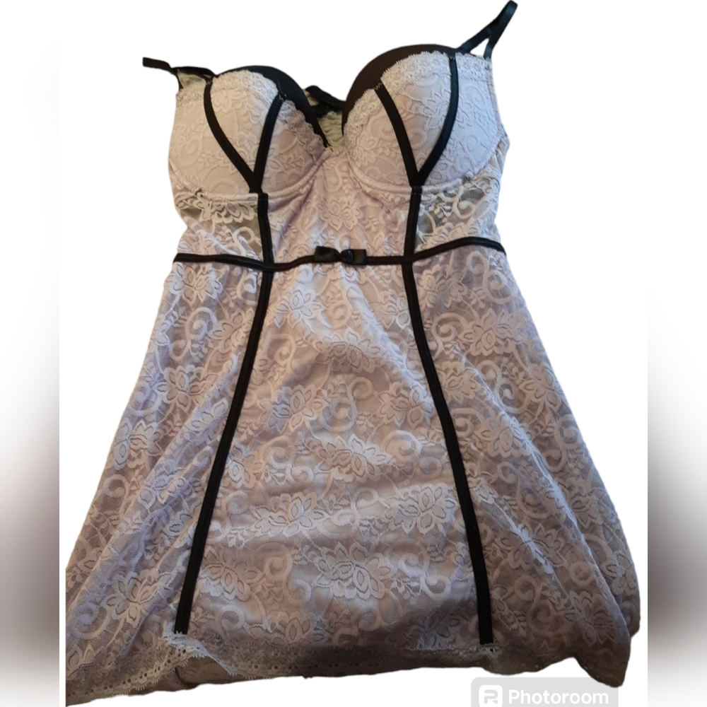 Dream Girl Lace Lilac color Lingerie Size Large